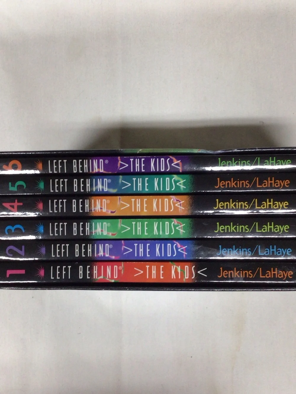 Left Behind: The Kids Collection 1 Box Set - Black/Green